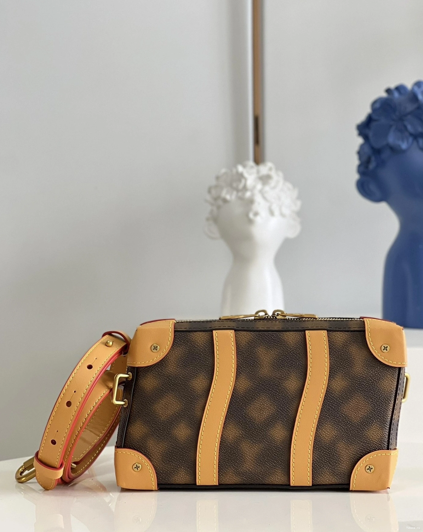 Cheap TRUNK VUITTON SOFT LOUIS 0813